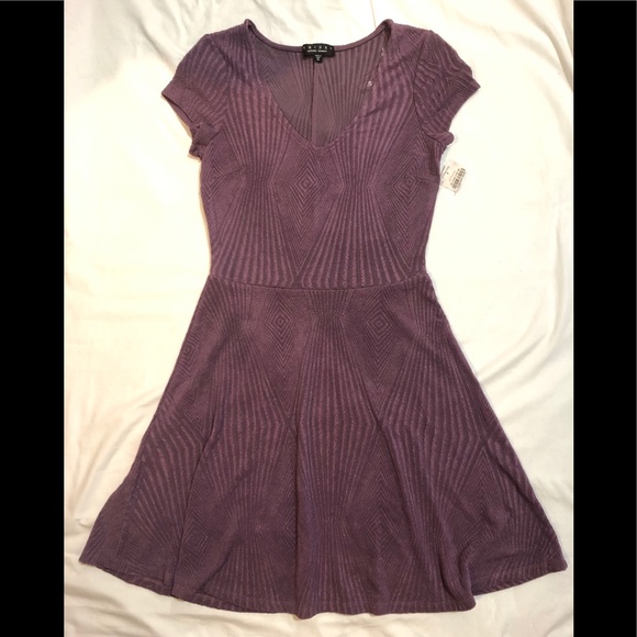 TRIXXI Dress - Picture 13 of 16